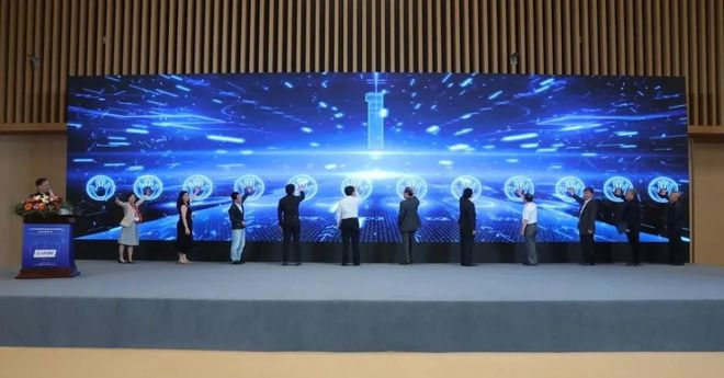 《中国机械工程学报:增材制造前沿》启动仪式暨2020年编委工作会议在西安召开(图4) 《中国机械工程学报:增材制造前沿》启动仪式暨2020年编委工作会议在西安召开(图4)