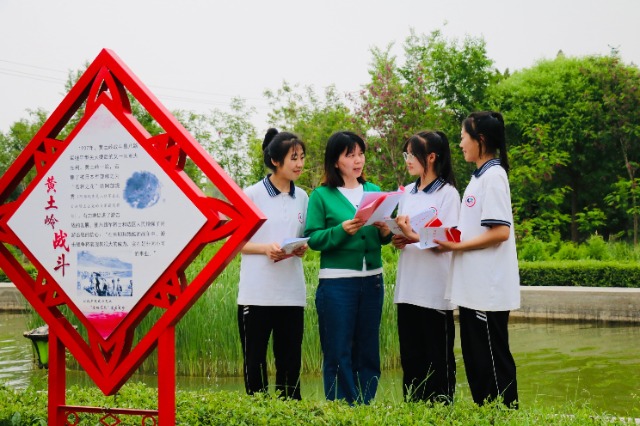 甘肃省高台县职业中等专业学校:“大思政课”如阳光般洒满校园每个角落(图1) 甘肃省高台县职业中等专业学校:“大思政课”如阳光般洒满校园每个角落(图1)
