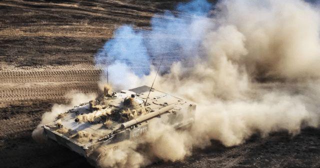 乌军战车遭美国击败俄BMP-3表现优异中国专家点赞?(图2) 乌军战车遭美国击败俄BMP-3表现优异中国专家点赞?(图2)
