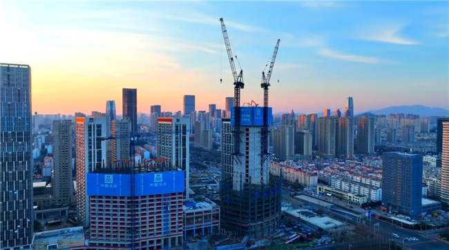 日照市2024年房屋建筑工程安全生产“开工第一课”启动仪式在中建八局二公司日照海韵广场项目举行(图1)