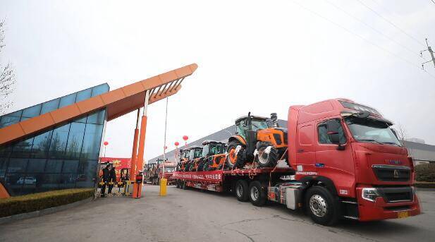 潍坊昌乐:500多台套机械设备发往全国各地 全力冲刺“开门红”(图3) 潍坊昌乐:500多台套机械设备发往全国各地 全力冲刺“开门红”(图3)