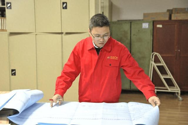 工匠汇·第四届“四川工匠”|袁波:用“”精神做机械设计助力“中国智造”(图1) 工匠汇·第四届“四川工匠”|袁波:用“”精神做机械设计助力“中国智造”(图1)