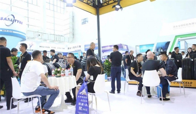 热辣滚烫!中外企业抢滩国内最大轮胎展!(图2) 热辣滚烫!中外企业抢滩国内最大轮胎展!(图2)
