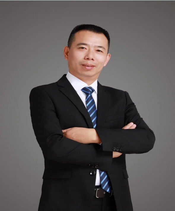 宏昊创始人王向明先生:提供高品质的矿山机械设备及配件(图1) 宏昊创始人王向明先生:提供高品质的矿山机械设备及配件(图1)