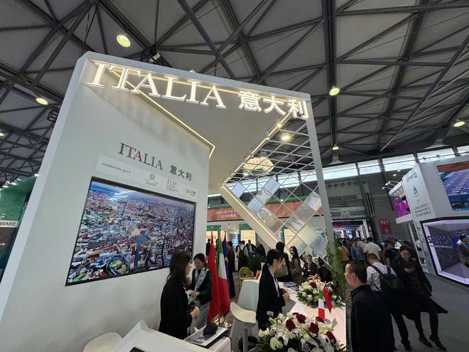 15家意大利先进玻璃机械企业集体亮相第33届中国国际玻璃工业技术展(图4)