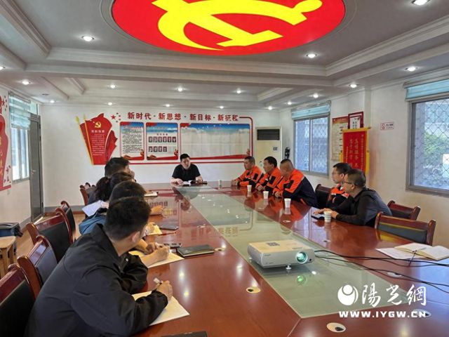 筑牢安全防线！汉滨区住建局扎实开展建筑领域机械设备安全“体检”(图1)