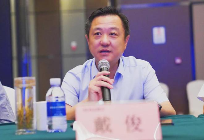 探讨环保上浆与智能织造创新思路这个会议唱响棉纺织高质量发展光明前景(图2) 探讨环保上浆与智能织造创新思路这个会议唱响棉纺织高质量发展光明前景(图2)