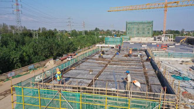 仪征污水处理厂迁扩建工程建筑物主体施工完成!(图1) 仪征污水处理厂迁扩建工程建筑物主体施工完成!(图1)
