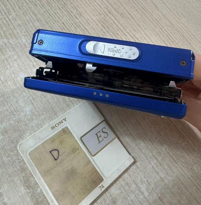 当年买不起的MD随身听比MP3贵多了如今只要200块(图6) 当年买不起的MD随身听比MP3贵多了如今只要200块(图6)