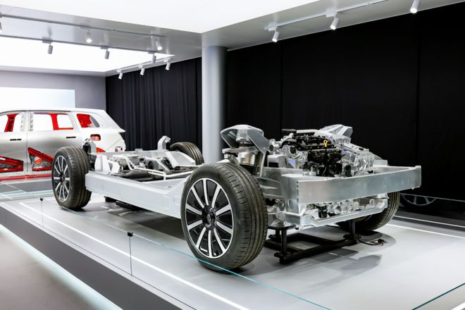 赛力斯超级工厂荣获“2024新汽车·年度最佳工厂” 树立新智造典范(图2) 赛力斯超级工厂荣获“2024新汽车·年度最佳工厂” 树立新智造典范(图2)