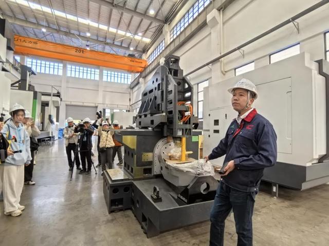 扬森数控：福建高端数控机床的“智造”先锋(图1)