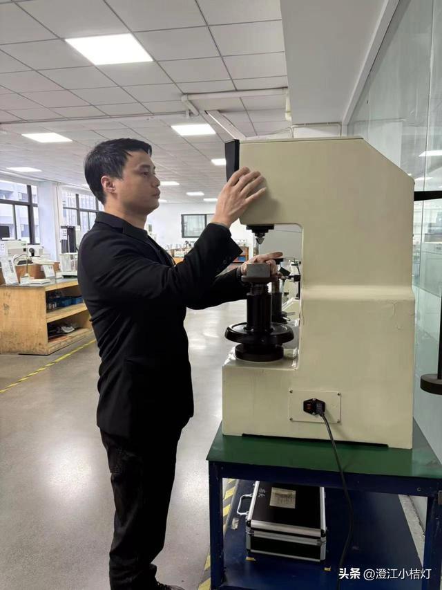 台州建设:点赞!温岭这11个老师头浙江工匠→(图3) 台州建设:点赞!温岭这11个老师头浙江工匠→(图3)