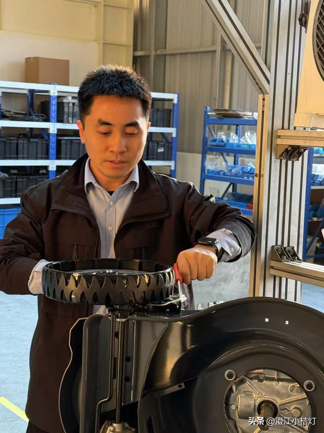 台州建设:点赞!温岭这11个老师头浙江工匠→(图2) 台州建设:点赞!温岭这11个老师头浙江工匠→(图2)