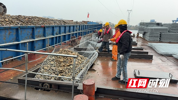 湖南重点水运建设项目节后复工复产忙 抢抓工程进度(图5) 湖南重点水运建设项目节后复工复产忙 抢抓工程进度(图5)