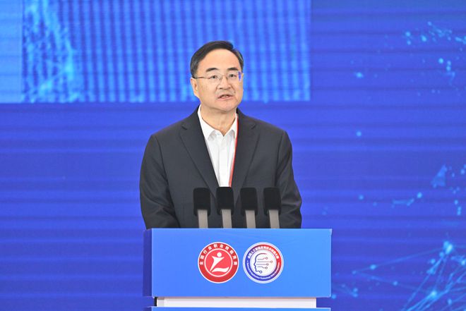 第三届全国人工智能应用技术技能大赛决赛在青岛开幕(图4)
