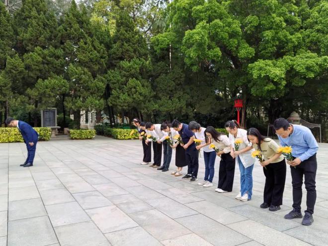 今日清明我们在华园溯源追思赏春逐光！(图9)