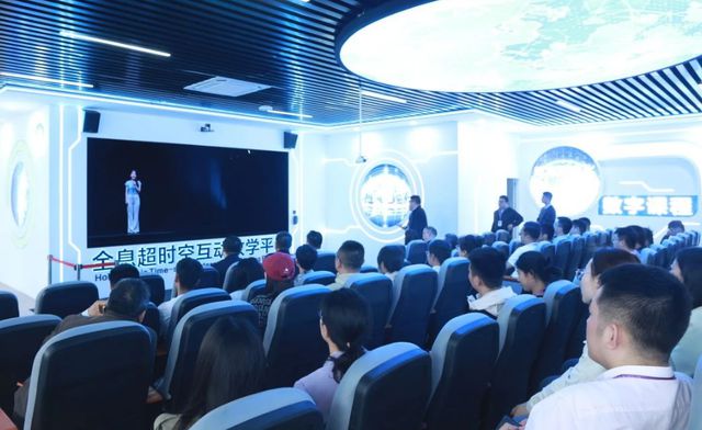 全国机械行业(西南)产教融合创新中心揭牌成立(图2) 全国机械行业(西南)产教融合创新中心揭牌成立(图2)